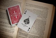 Carte da gioco invisibili rosse/carte contrassegnate rivestite di plastica del poker